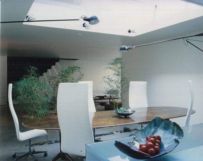 t house kramer mews london